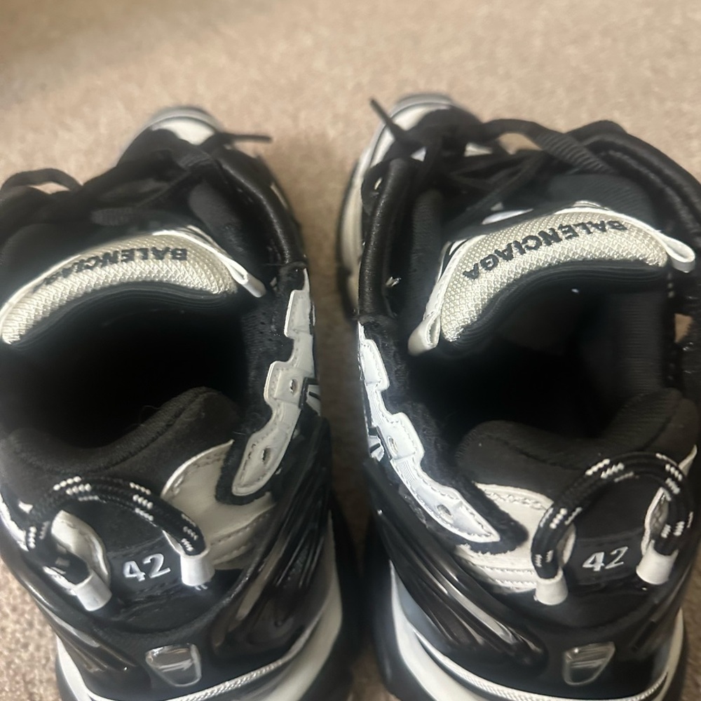 Balenciaga White and Black - Picture 11 of 13